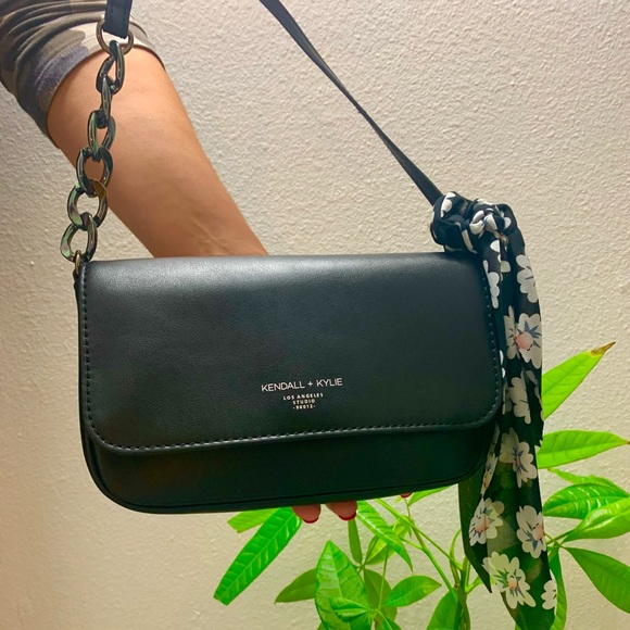 Kendall & Kylie Handbags - Gorgeous Kendall + Kylie Shoulder Purse